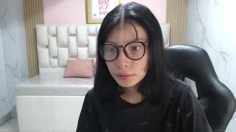 Verana  online show from October 2025 02:59:02 AM