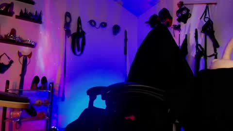 mistress VERESSKA ARDILA online show from April 2026 07:07:02 PM