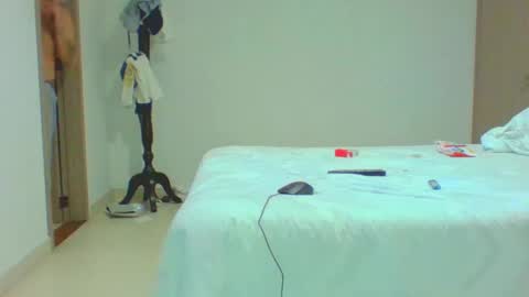 vergagolosa22 online show from March 2025 02:15:01 AM