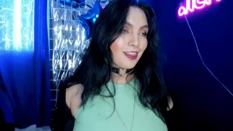 Snapshot of vero_jhonson chatting on September 2025 03:46:01 PM  karolina online show from September 2025 03:46:01 PM