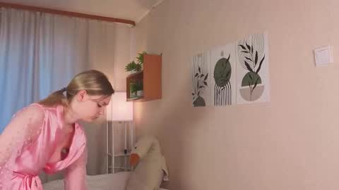 Veronica online show from September 2025 04:12:01 AM