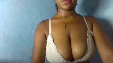 Snapshot of verolla31 chatting on February 2025 09:11:01 AM verolla31 online show from February 2025 09:11:01 AM