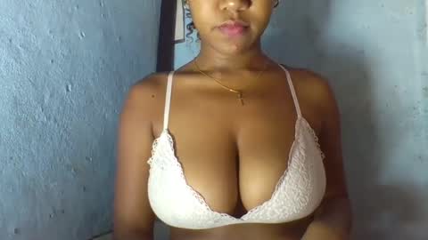 Snapshot of verolla31 chatting on February 2025 01:08:02 PM verolla31 online show from February 2025 01:08:02 PM