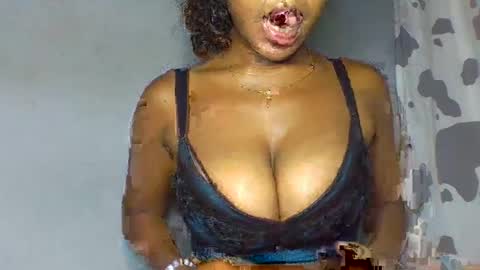 Snapshot of verolla31 chatting on February 2025 02:32:02 AM verolla31 online show from February 2025 02:32:02 AM