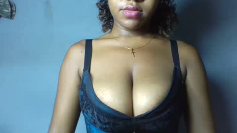 Snapshot of verolla31 chatting on February 2025 08:09:02 PM verolla31 online show from February 2025 08:09:02 PM