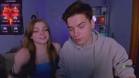 Snapshot of veronica_bubble chatting on October 2025 07:12:02 PM Ronni online show from October 2025 07:12:02 PM