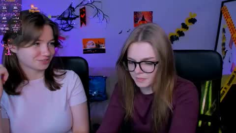 Snapshot of veronica_bubble chatting on October 2025 08:22:02 PM Ronni online show from October 2025 08:22:02 PM