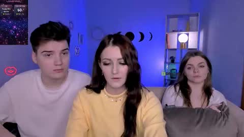 Snapshot of veronica_bubble chatting on November 2025 12:54:01 AM Ronni online show from November 2025 12:54:01 AM