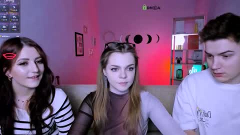 Snapshot of veronica_bubble chatting on November 2025 08:08:02 PM Ronni online show from November 2025 08:08:02 PM