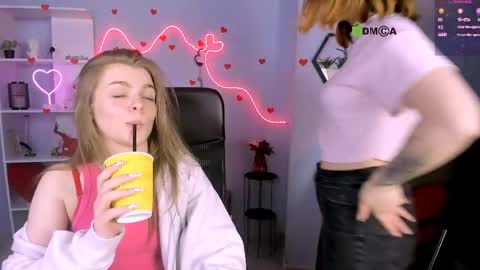 Ronni online show from April 2026 02:27:02 AM