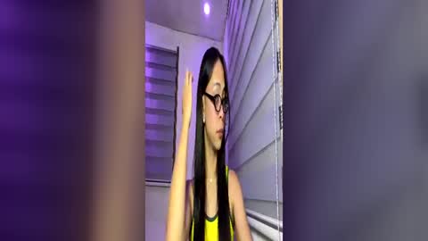Snapshot of veronica_faux chatting on June 2026 03:01:02 PM Veronica online show from June 2026 03:01:02 PM