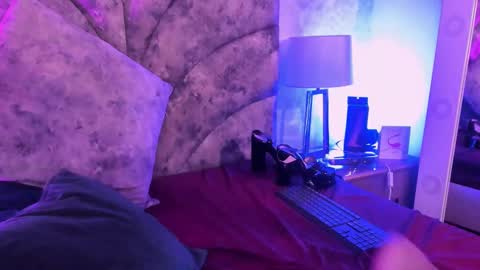 Veronica Olson online show from February 2025 10:03:02 AM