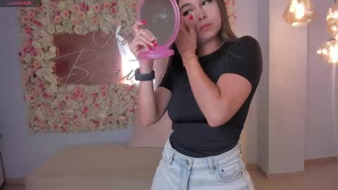 Snapshot of veronicablue1 chatting on May 2026 08:55:02 AM Vero online show from May 2026 08:55:02 AM