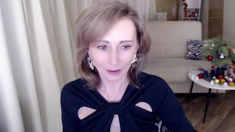 Snapshot of veronicagilbert chatting on January 2025 05:33:02 AM Helen online show from January 2025 05:33:02 AM