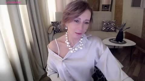 Snapshot of veronicagilbert chatting on January 2025 08:42:01 AM Helen online show from January 2025 08:42:01 AM