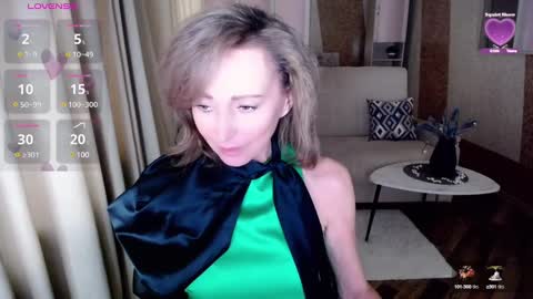 Snapshot of veronicagilbert chatting on February 2025 05:53:01 AM Helen online show from February 2025 05:53:01 AM