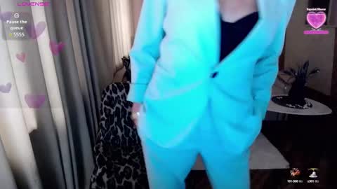 Snapshot of veronicagilbert chatting on February 2025 10:02:02 AM Helen online show from February 2025 10:02:02 AM