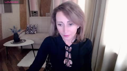 Snapshot of veronicagilbert chatting on February 2025 05:25:01 AM Helen online show from February 2025 05:25:01 AM