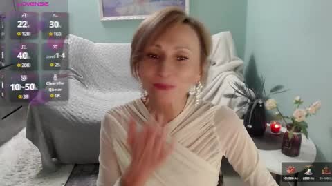 Snapshot of veronicagilbert chatting on September 2025 06:13:01 AM Helen online show from September 2025 06:13:01 AM