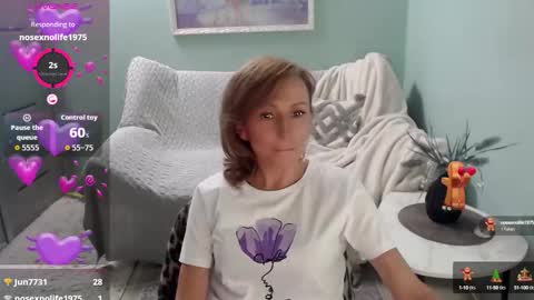 Snapshot of veronicagilbert chatting on October 2025 06:23:02 AM Helen online show from October 2025 06:23:02 AM