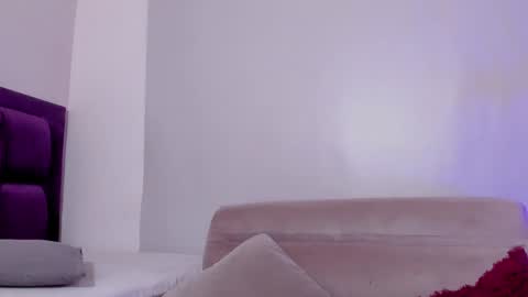 Veronica Gills online show from January 2025 04:48:01 PM