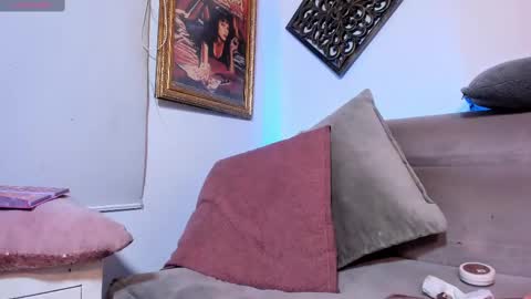 Veronica Gills online show from March 2025 07:22:01 PM