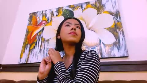 Veronica Robles online show from November 2025 07:30:01 PM