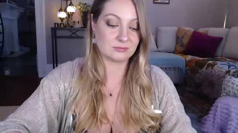 Snapshot of veronicawest chatting on February 2025 08:26:02 PM Veronica Weston online show from February 2025 08:26:02 PM