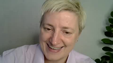 Snapshot of verony_ chatting on October 2025 11:58:01 AM verony_ online show from October 2025 11:58:01 AM