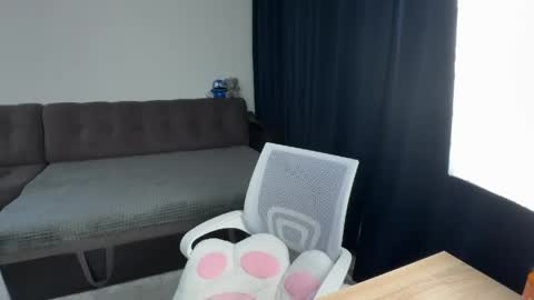 Karina followed me bb online show from April 2026 04:01:01 PM