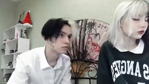 veryraretwins online show from January 2025 06:34:02 PM