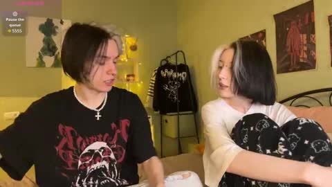 veryraretwins online show from November 2025 10:44:02 PM