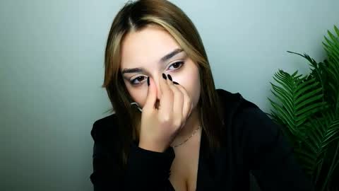 Ana online show from February 2026 07:25:02 PM