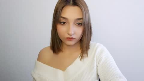 Snapshot of veryveryshygirl chatting on April 2026 09:34:01 AM Ana online show from April 2026 09:34:01 AM