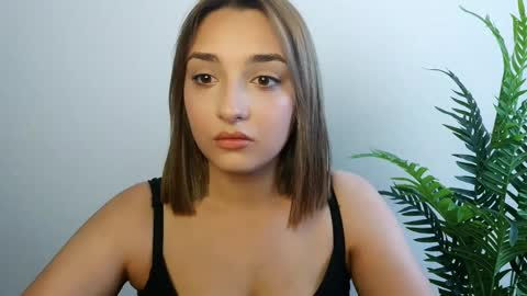 Snapshot of veryveryshygirl chatting on May 2026 11:15:02 AM Ana online show from May 2026 11:15:02 AM