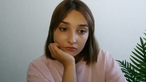 Snapshot of veryveryshygirl chatting on June 2026 12:37:01 PM Ana online show from June 2026 12:37:01 PM