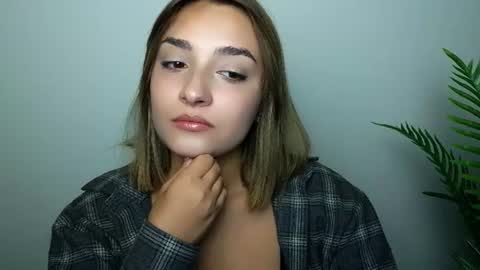 Snapshot of veryveryshygirl chatting on July 2026 06:50:02 PM Ana online show from July 2026 06:50:02 PM