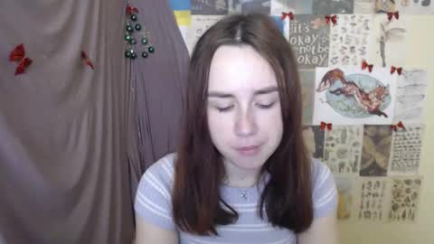 Snapshot of veryveryvery_shy chatting on December 2025 09:15:01 AM veryveryvery_shy online show from December 2025 09:15:01 AM