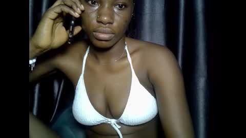 Snapshot of verywetpussy_ chatting on November 2025 10:36:02 AM verywetpussy online show from November 2025 10:36:02 AM