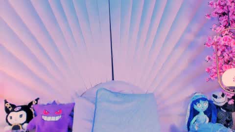 Vesper Velvet  online show from April 2026 05:04:02 AM