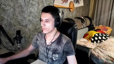 vialeras online show from February 2025 07:06:02 PM