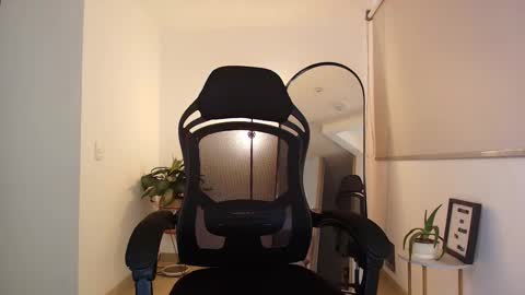 Snapshot of vianca_cruzz chatting on November 2025 01:33:02 PM Vianca Cruz online show from November 2025 01:33:02 PM