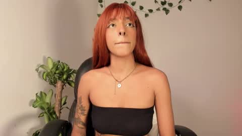 Snapshot of vianka_millerxxx chatting on February 2025 06:26:02 AM Vianka online show from February 2025 06:26:02 AM
