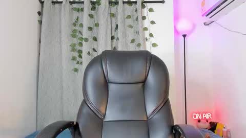 Snapshot of vianka_millerxxx chatting on January 2026 01:09:01 AM Vianka online show from January 2026 01:09:01 AM