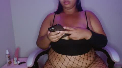 Snapshot of vibe_xxxo chatting on July 2026 05:39:01 AM vibe_xxxo online show from July 2026 05:39:01 AM