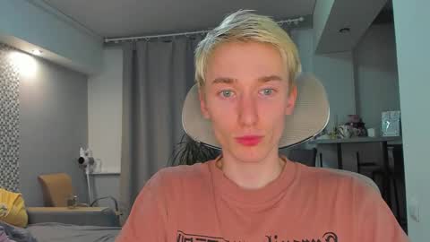 Snapshot of vibemygirl chatting on November 2025 07:01:02 PM vibemygirl online show from November 2025 07:01:02 PM