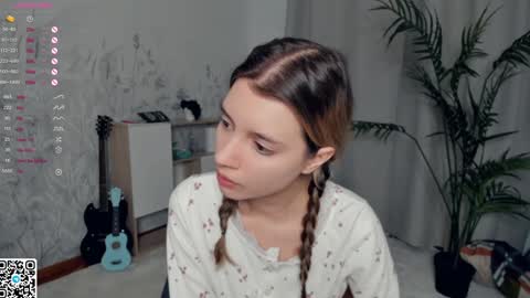 Mikky online show from December 2024 08:29:01 PM