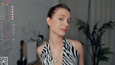 Mikky online show from December 2024 07:43:01 PM