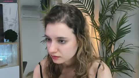 Mikky online show from February 2025 11:25:01 AM