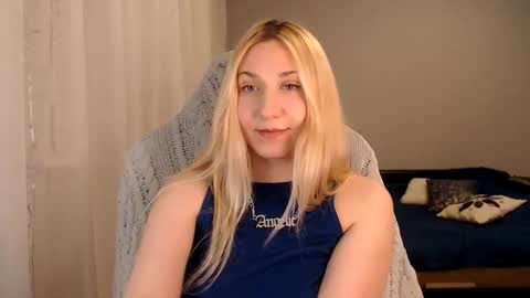 Amelia online show from December 2025 06:37:02 PM